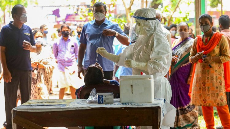 സംസ്ഥാനത്ത് 22,040 പേര്ക്ക് കൂടി കൊവിഡ്; ഇന്ന് സ്ഥിരീകരിച്ചത് 117 മരണം! 20,046 പേര്ക്ക് രോഗമുക്തി; 24 മണിക്കൂറിനിടെ പരിശോധിച്ചത് 1,63,376 സാമ്ബിളുകള്; ടെസ്റ്റ് പോസിറ്റിവിറ്റി നിരക്ക് 13.49 ശതമാനം