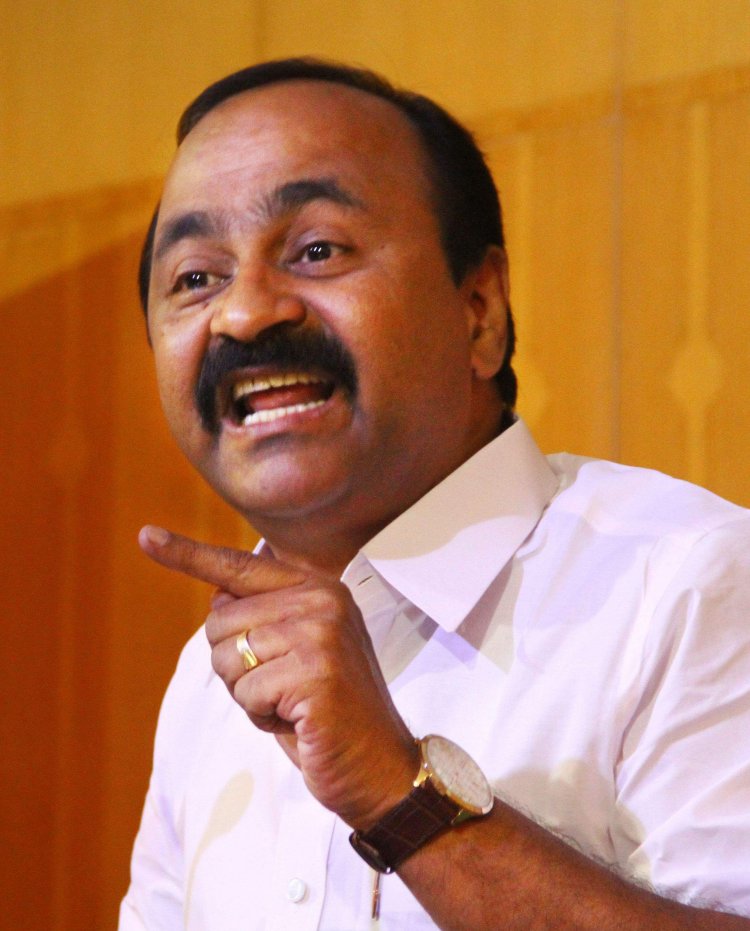 സമരത്തിന്റെ പുതിയ അധ്യായം തുടങ്ങിയെന്ന് വി ഡി സതീശന്; നന്ദിഗ്രാം ആവര്ത്തിക്കുമെന്ന് മുന്നറിയിപ്പ്