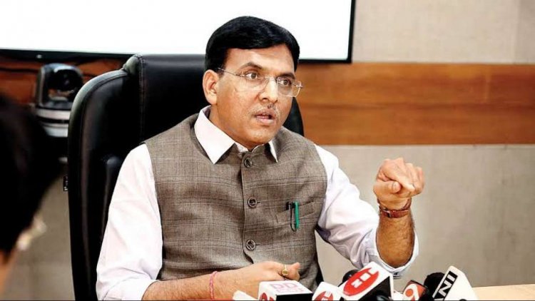 എല്ലാ അധ്യാപകര്ക്കും വാക്സിന് നല്കണം; സംസ്ഥാനങ്ങളോട് നിര്ദേശിച്ച് കേന്ദ്ര ആരോഗ്യമന്ത്രി മന്സൂക് മാണ്ഡവ്യ