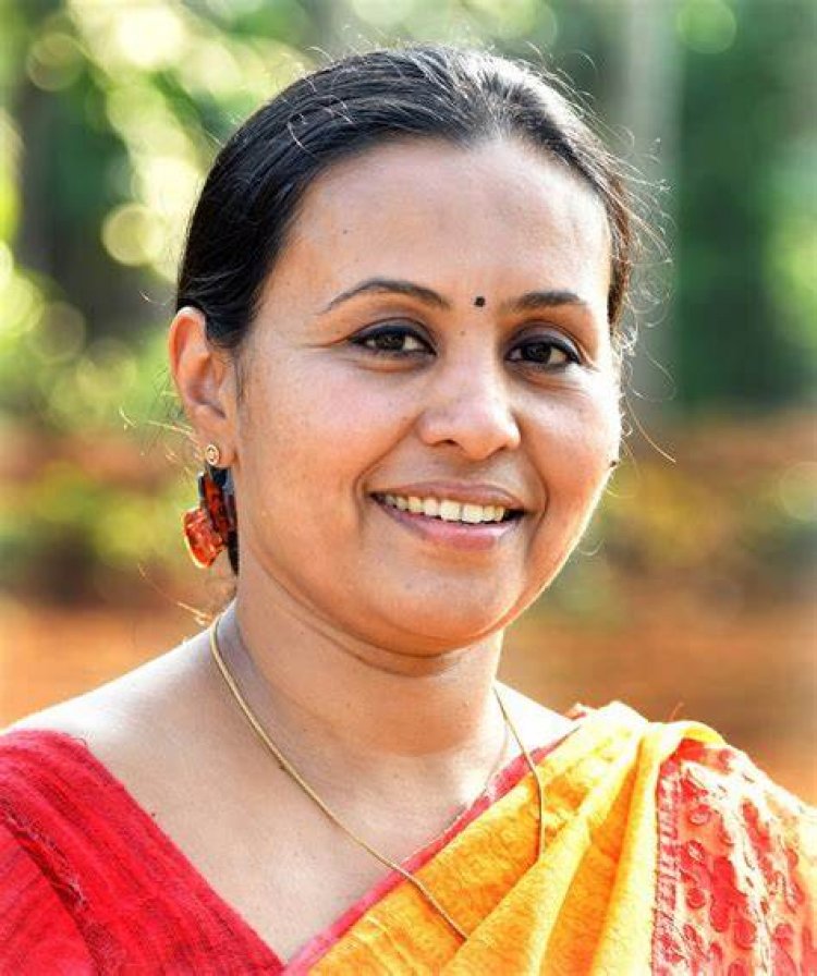 അഭിമാനത്തോടെ കേരളം; 2 കോടി ജനങ്ങള്ക്ക് ആദ്യ ഡോസ് വാക്സിന് നല്കി