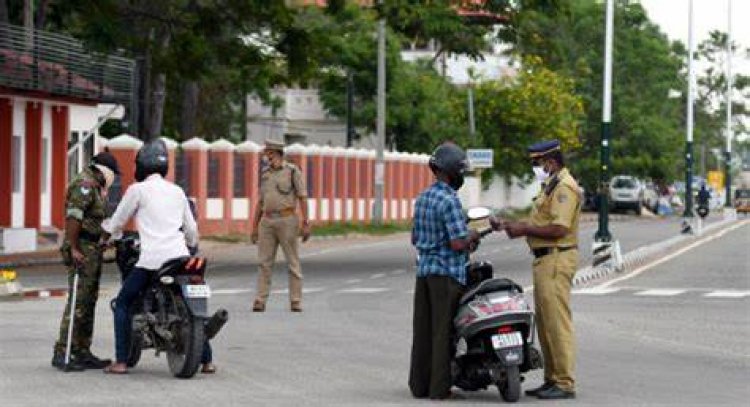 പനി, ജലദോഷം, മറ്റ് രോഗ ലക്ഷണങ്ങള് ഉള്ളവരെ തമിഴ്നാട്ടിലേക്ക് കടത്തി വിടില്ല; കേരളത്തില് നിപ റിപ്പോര്ട്ട് ചെയ്തതോടെ വാളയാര് അതിര്ത്തി വഴിയുള്ള യാത്രാ നിയന്ത്രണം ശക്തമാക്കി തമിഴ്നാട്
