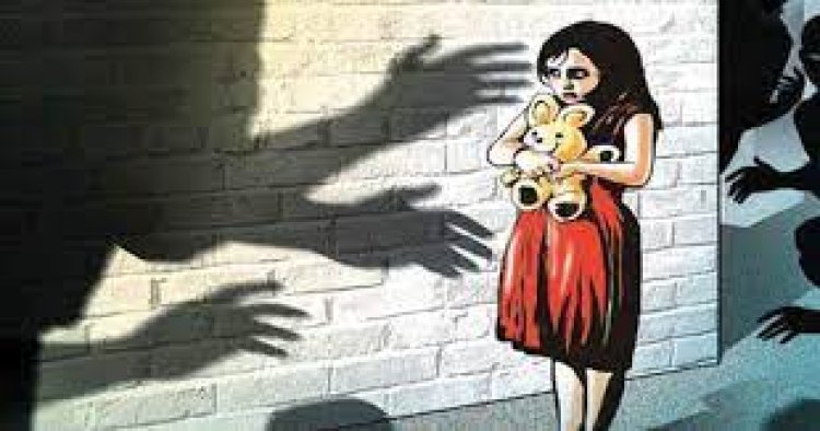 രണ്ടാനച്ഛൻ്റെ ക്രൂരമർദ്ദനം: തലയോട്ടി പൊട്ടി രണ്ട് വയസുകാരി കോലഞ്ചേരി ആശുപത്രിയിലെ വെൻ്റിലേറ്ററിൽ