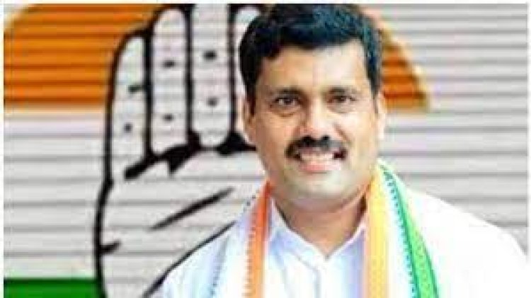 മണ്ണിലിറങ്ങി അടി വാങ്ങുന്നവരെ രാജ്യസഭ പോയിട്ട് പഞ്ചായത്തില് പോലും പരിഗണിക്കില്ലെന്ന് റിജില് മാക്കുറ്റി
