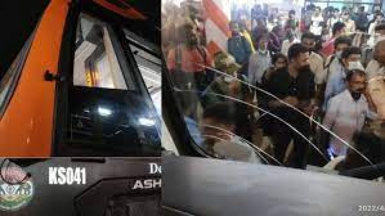'മൂന്നാമതും ഇടിച്ചു' കെ സ്വിഫ്റ്റ് അപകടത്തിൽപെട്ട് ഗ്ലാസും റിയർവ്യൂ മിററും പൊട്ടി